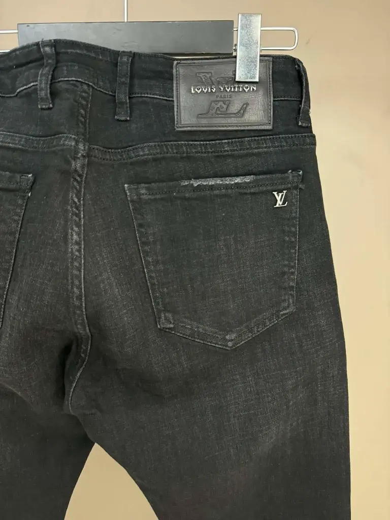 Jean LV