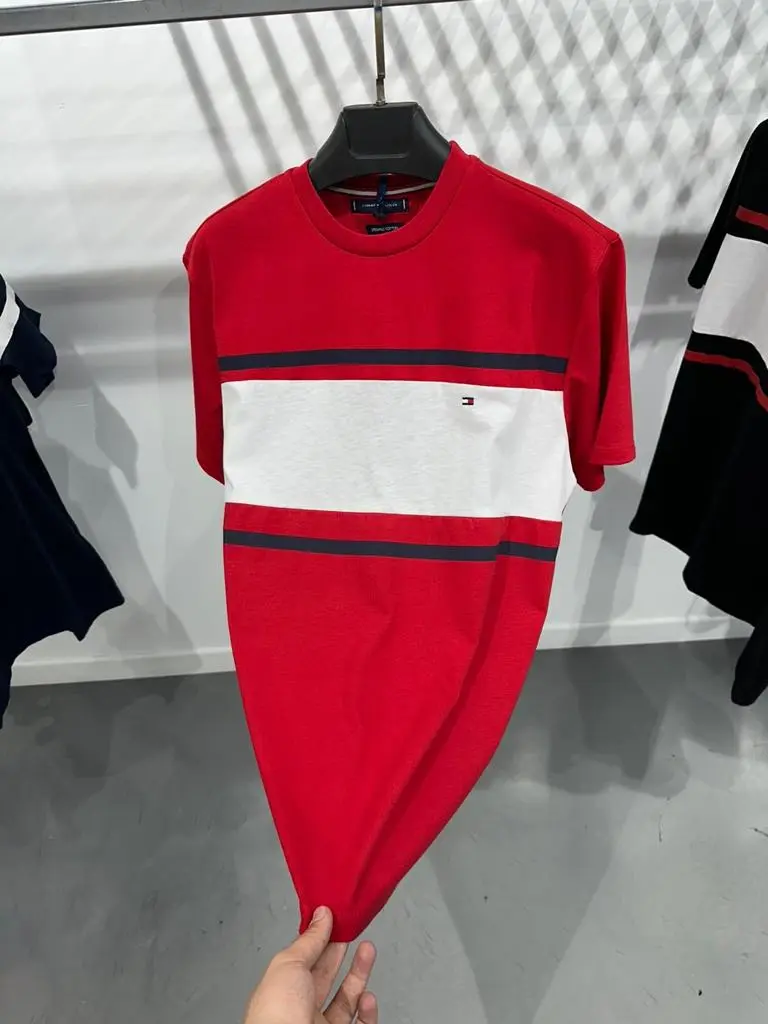 T-shirt tommy hilfiger 3b
