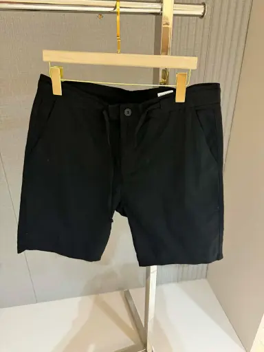 Short en Lin Noir