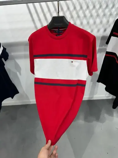 T-shirt tommy hilfiger 3b